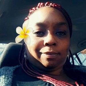 Meet your Posher, Kendra